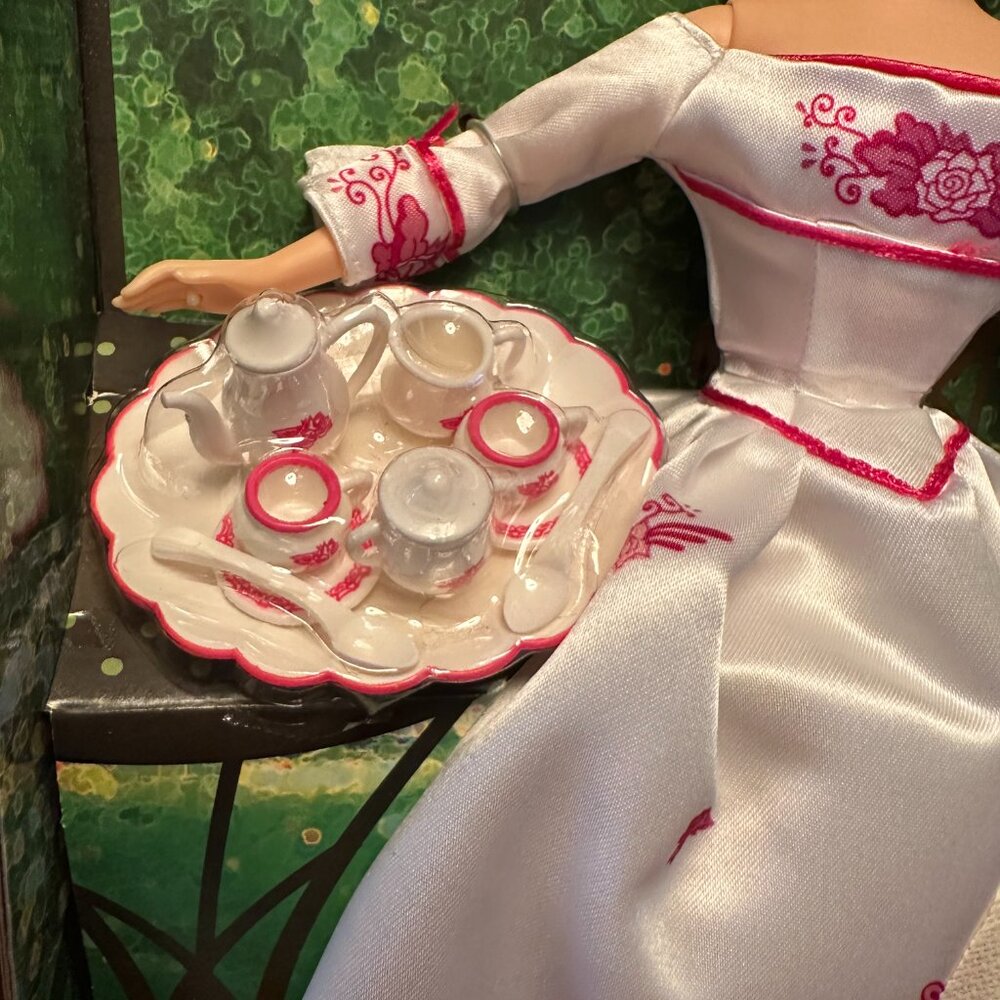 2002 Victorian Tea Barbie doll - Picture 4 of 8